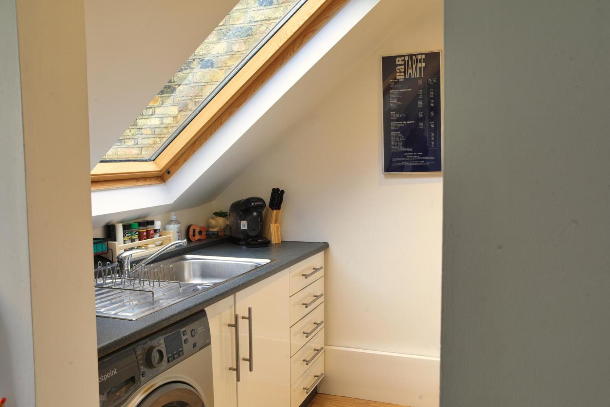Top Floor Apartment In Islington 런던 외부 사진