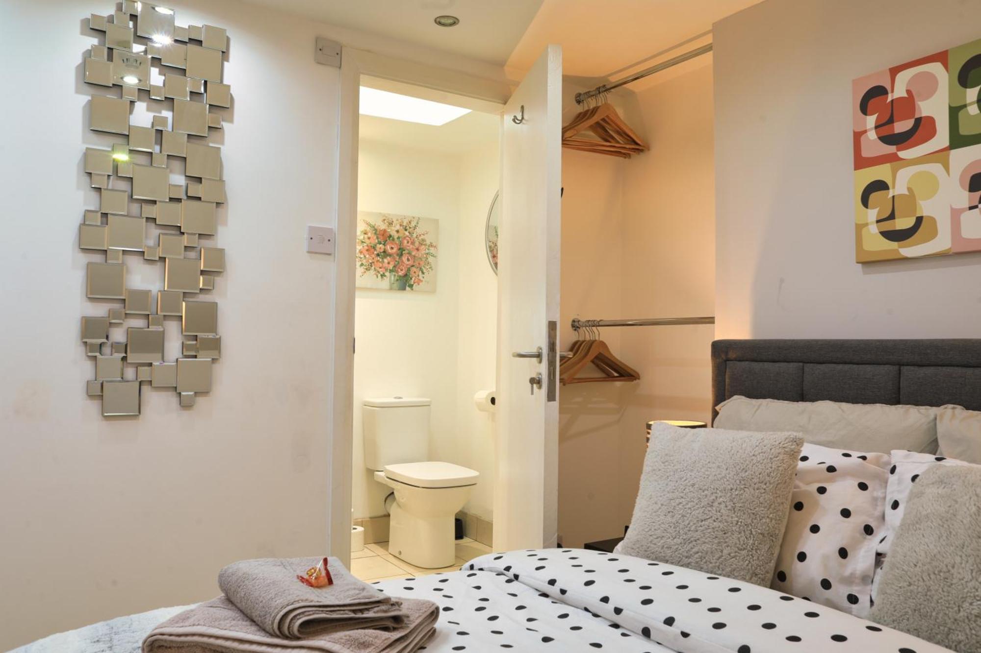 Top Floor Apartment In Islington 런던 외부 사진